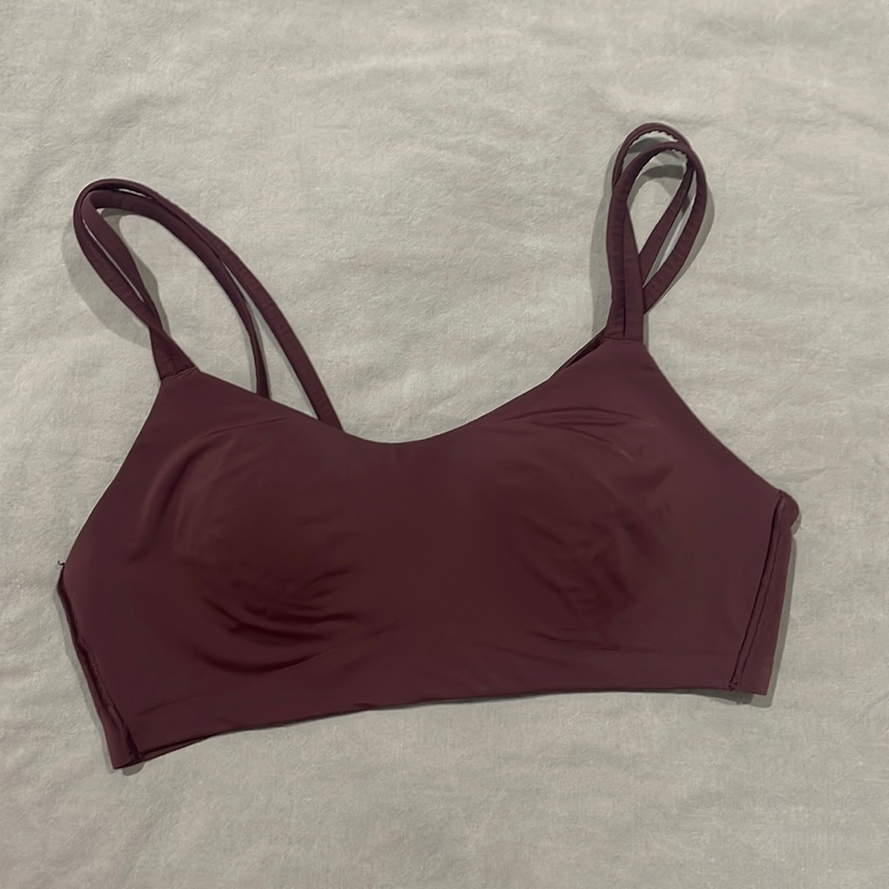 Maroon like a cloud lululemon bra size 6 never worn